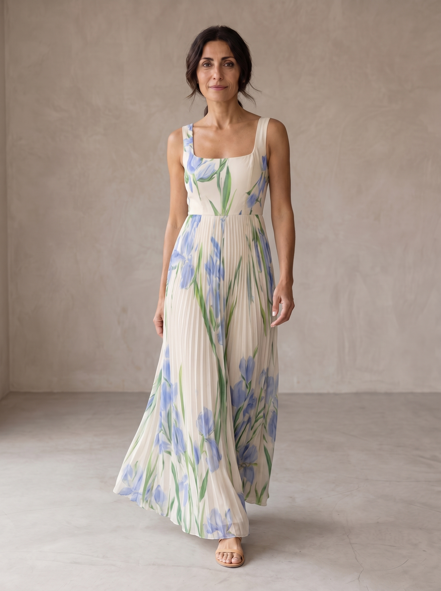Oriah | Vestido largo de corte A con estampado floral Precio regular