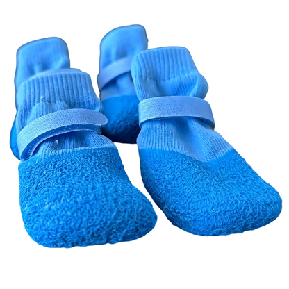 🐶 ACHETEZ 1, OBTENEZ 1 GRATUIT ! ✨ Chaussettes chien antidérapantes imperméables – Semelle caoutchouc & adhérence texturée – Sangle ajustable, tricot respirant, 5 coloris, tailles S/M/L – parfaites pour les promenades par tous les temps 🐾🌧️