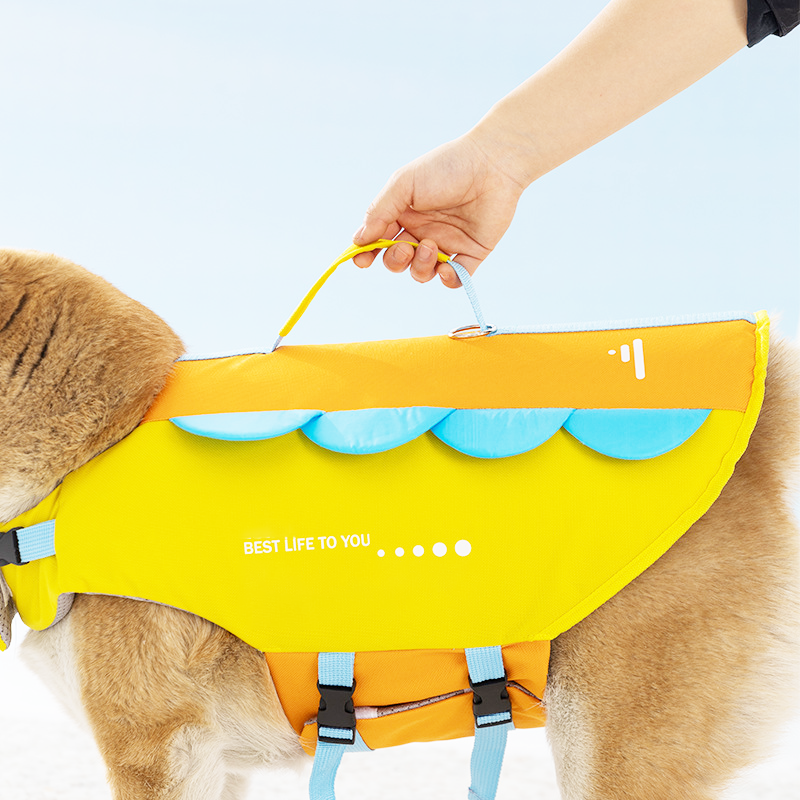 🐶🌊🛟 OFFRE LIMITÉE 50% DE RÉDUCTION! Gilet de Sauvetage Haute Flottabilité pour Chien – Maintient Votre Toutou en Sécurité, avec Bandes Réfléchissantes et Poignée de Sauvetage – Idéal pour Lacs, Plages ou Sorties en Bateau 🚤☀️